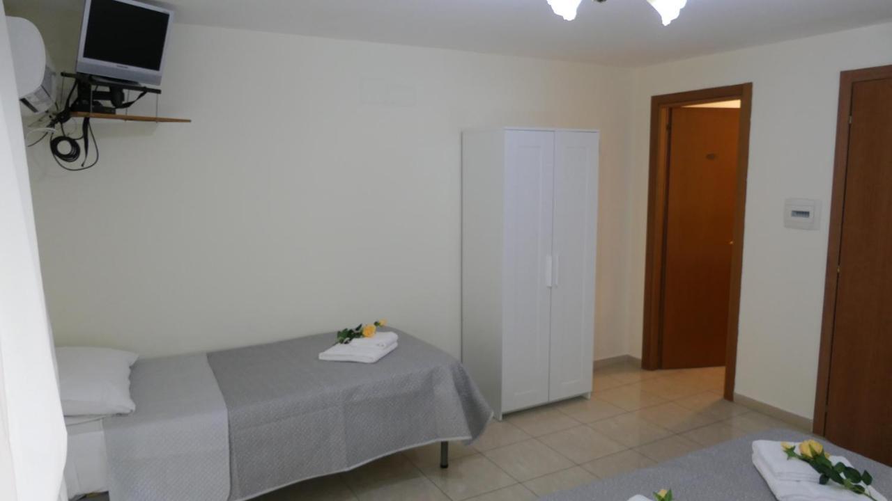 B&B Dimora Cirillo Neapel Exterior foto
