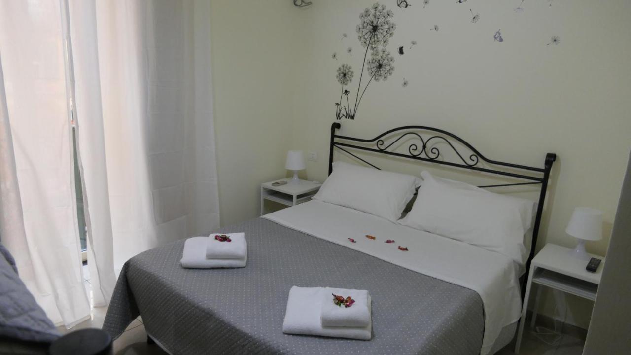 B&B Dimora Cirillo Neapel Exterior foto