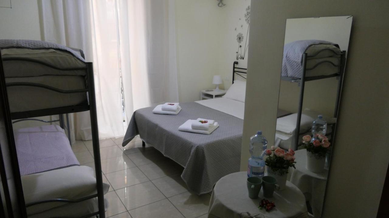 B&B Dimora Cirillo Neapel Exterior foto