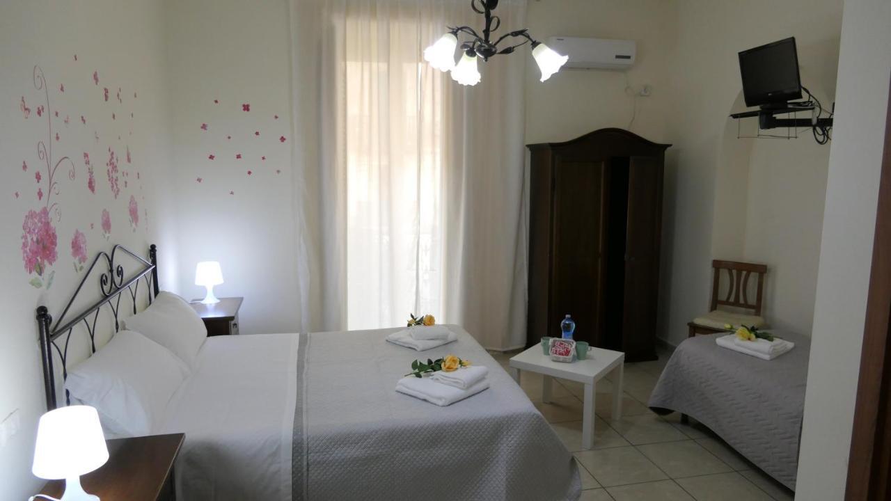 B&B Dimora Cirillo Neapel Exterior foto